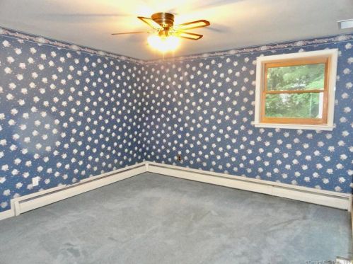 275 Torcon Dr, Torrington CT 06790-5818 exterior