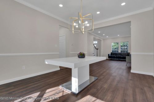 33 Jefferson Ct, Jackson Twp NJ  08527-5159 exterior