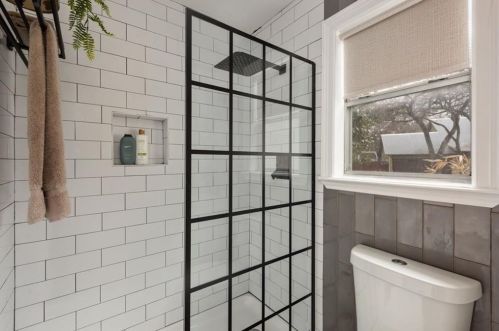 2200 Bahama Rd, Austin TX 78733-1207 exterior