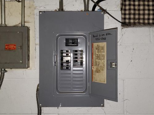 5059 51st Blvd, Milwaukee WI  53218-4330 exterior