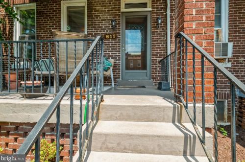 611 Otis Pl, Washington, DC 20010-1701