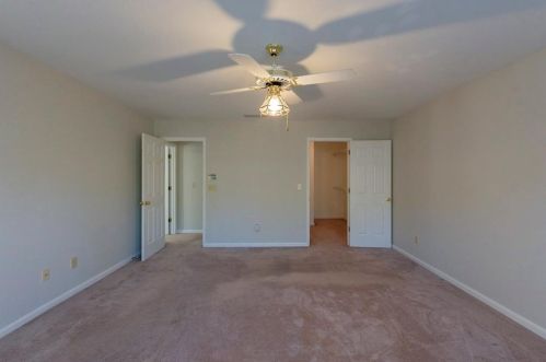 8913 Carroll Mnr Dr, Atlanta GA 30350-2080 exterior