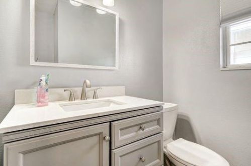 2318 Bitter Crk Dr, Austin TX 78744-4914 exterior