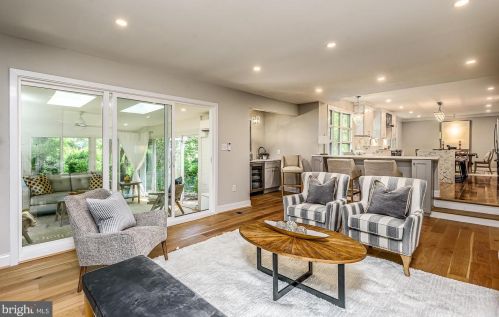 1209 Forestwood Dr, Mc Lean VA  22101-2603 exterior