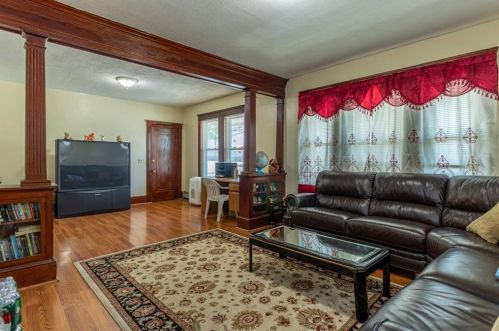 402 Cumberland Hill Rd, Woonsocket RI 02895-4820 exterior