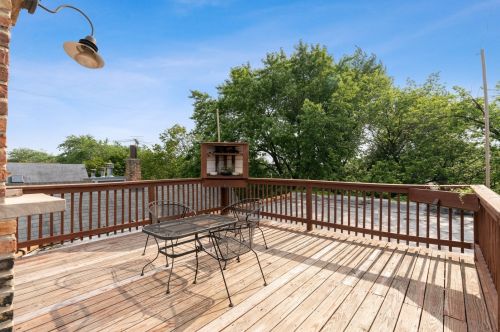 3341 Hamilton Ave, Chicago IL 60608-6036 exterior