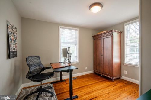 329 Clifford Ave, Alexandria VA 22305-2709 exterior