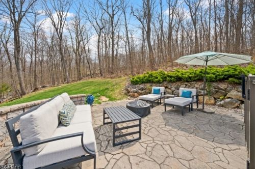 30 Bel Air Dr, Sparta NJ 07871-3735 exterior