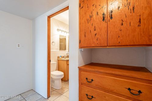 2419 23 St, Tucson AZ 85711-4916 exterior