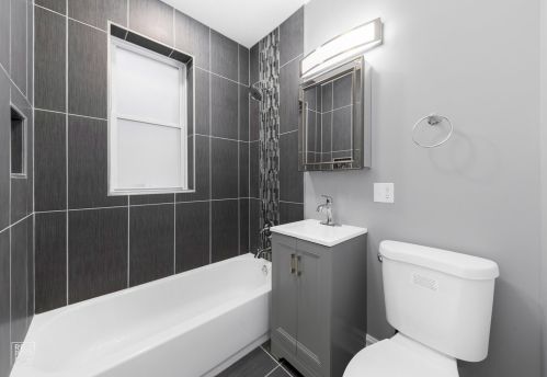 5150 Paulina St, Chicago IL  60640-2742 exterior