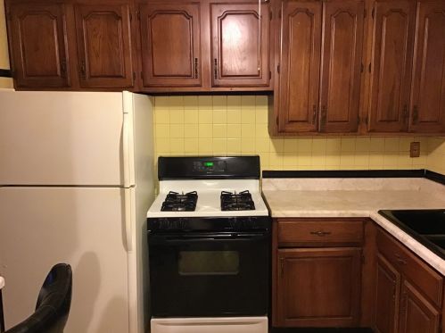 10318 Eberhart Ave, Chicago IL 60637-2484 exterior