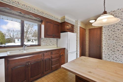 632 Callahan Pl, Saint Paul MN 55118-4336 exterior