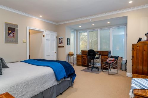 28 Huntleigh Wood, Saint Louis MO 63131-4814 exterior