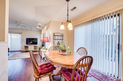 22 Carriage Pl, Edison NJ 08820-4020 exterior