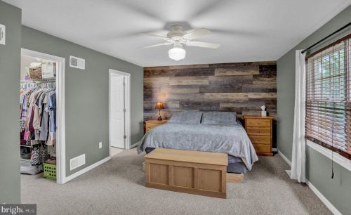 286 Bollinger Rd, Littlestown PA 17340-9121 exterior