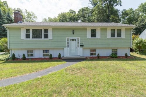 19 Douglas Dr, Enfield, CT 06082-2525