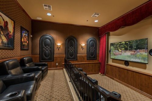 15550 5th Ave, Phoenix AZ 85045-0490 exterior