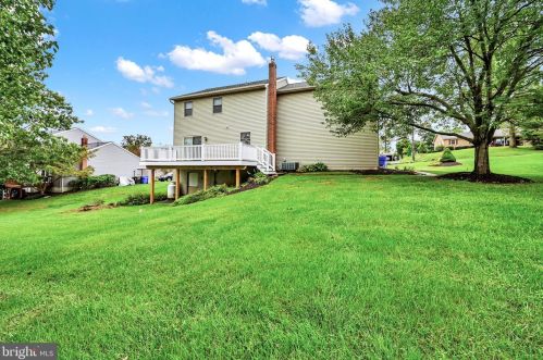 1739 Conard Rd, Lancaster PA 17602-1302 exterior