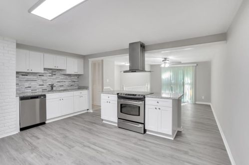 3245 Newcastle Way, Lithonia GA  30039-4638 exterior