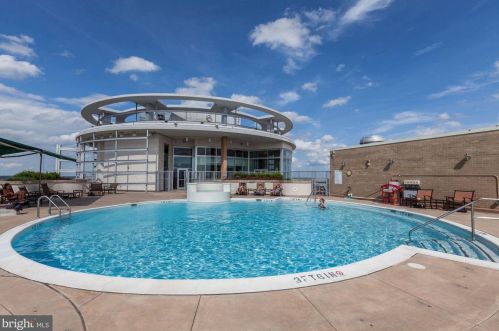 5750 Bou Ave, Rockville MD 20852-1645 exterior