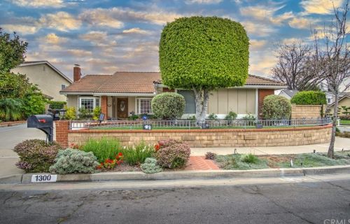 1300 Post Rd, Fullerton, CA 92833-2042