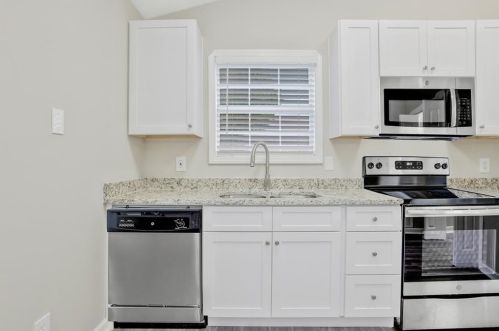 2027 Pittston Farm Rd, Lithonia GA  30058-6501 exterior