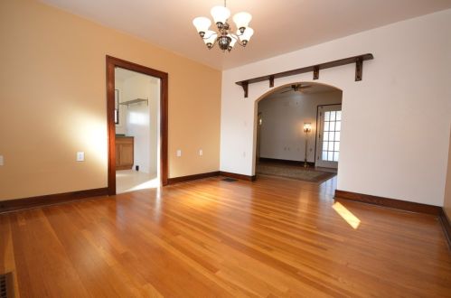 16 Lehigh Ave, Pittsburgh PA 15229-1556 exterior