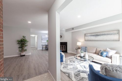 3437 Summit Ct, Washington, DC 20018-1647