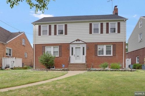126 Madison Ave, Hasbrouck Heights, NJ 07604-1309