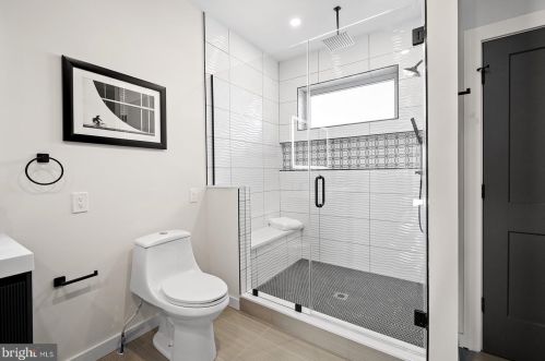 241 Allen St, Philadelphia PA  19125-4103 exterior