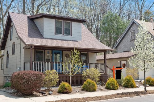 3324 Illinois Ave, Milwaukee WI 53207-3714 exterior