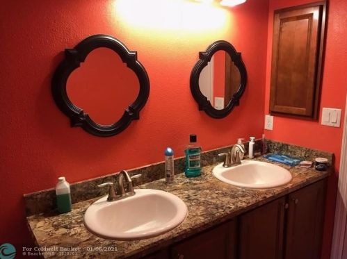 570 Ryder Rd, Fort Pierce FL 34953-6003 exterior