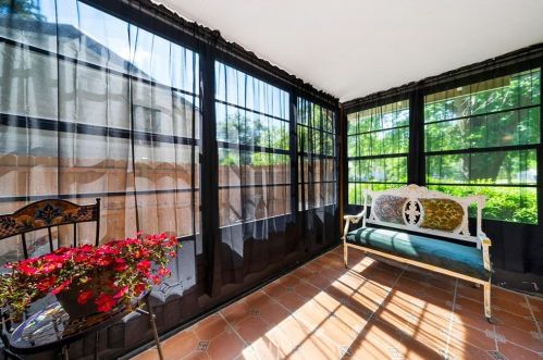 2279 Carver Dr, Atlanta GA  30314-1201 exterior