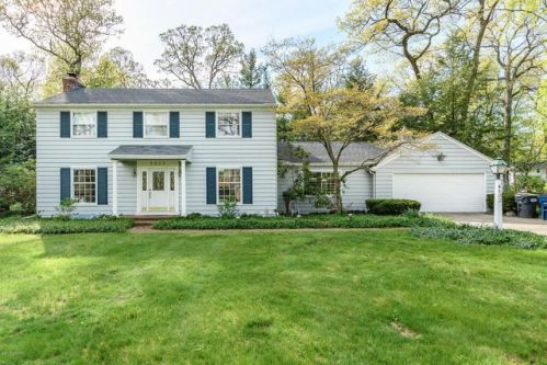 6822 Angling Rd, Kalamazoo, MI 49024-1070