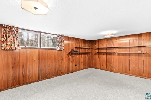 808 Arrowhead Rd, Duluth MN 55811-2207 exterior