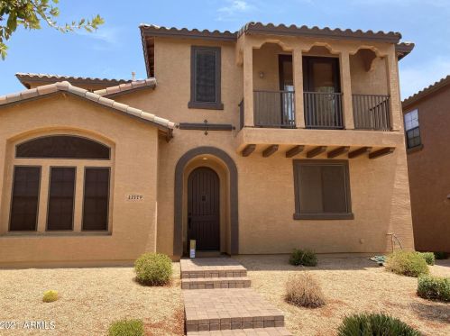 32329 23rd Ave, Phoenix, AZ 85085-8027