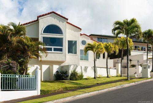 162 Kokololio Pl, Honolulu, HI 96821-2562