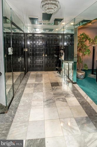 115 Spring Flower Ct, Huntingdon Valley, PA 19006-1522