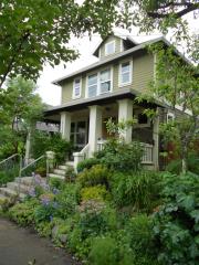 2121 57th Ave, Portland OR  97215-4001 exterior