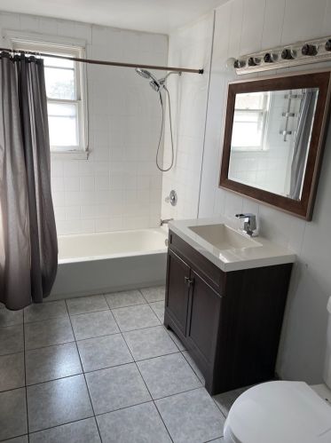 7963 Kilbourn Ave, Chicago IL  60652-2136 exterior