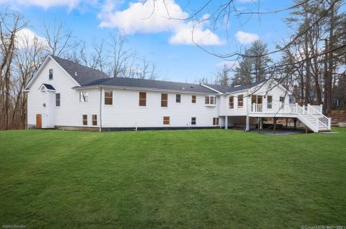 115 Pne Rdg Rd, Wilton CT 06897-2715 exterior