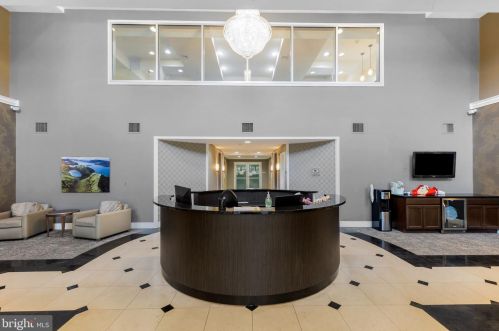 208 Carson Ter, Huntingdon Valley PA  19006-4718 exterior