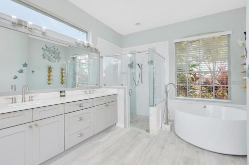 15410 Heathridge Dr, Tampa FL 33625-1638 exterior