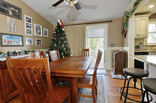 9 Ferncrest Dr, Providence RI 02919-3503 exterior