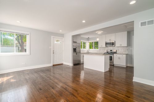 12510 Loomis St, Chicago IL  60827-6103 exterior