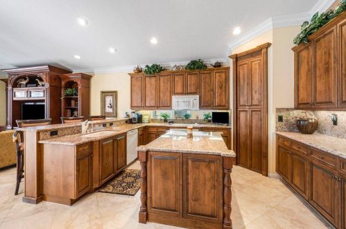 7047 Great Falls Cir, Boynton Beach, FL 33437-3999