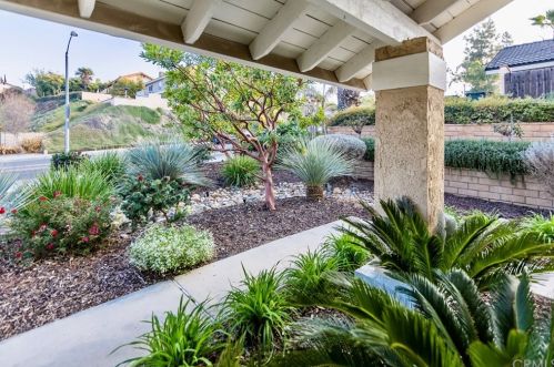 2249 Trafalgar Ave, Riverside CA 92506-4627 exterior