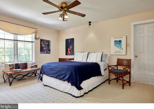 542 Newtown Rd, Berwyn PA 19312-2018 exterior