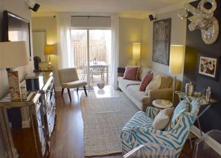 2163 Lincoln Ave, Chicago IL  60614-4510 exterior