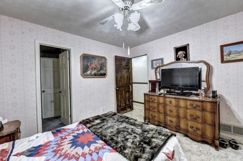 4596 Lenora Church Rd, Lithonia GA 30039-5626 exterior